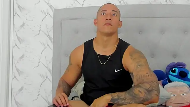 luigiferrara online show from 10-23-25, 06:28