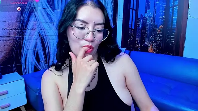 Snapshot of Violetaa_diazz chatting on 02-05-25, 12:20 Violetaa diazz online show from 02-05-25, 12:20