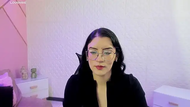 Snapshot of Violetaa_diazz chatting on 02-16-26, 09:24 Violetaa diazz online show from 02-16-26, 09:24