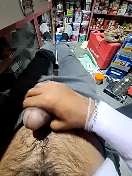 Snapshot of dickerdaddy25 chatting on 01-12-25, 02:41 dickerdaddy25 online show from 01-12-25, 02:41