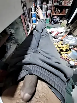 Snapshot of dickerdaddy25 chatting on 12-29-24, 03:45 dickerdaddy25 online show from 12-29-24, 03:45