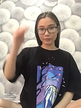 Milka23 online show from 02-21-25, 12:06