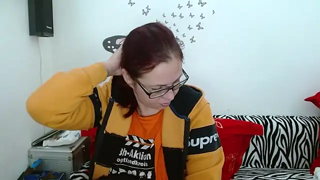 LadyHellene online show from 01-07-26, 07:35