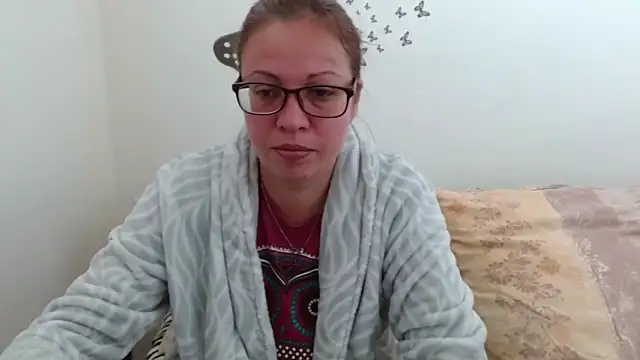 LadyHellene online show from 03-07-26, 07:04