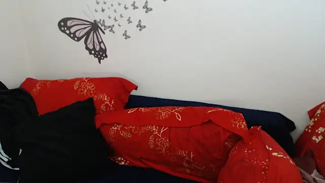 Snapshot of LadyHellene chatting on 03-11-25, 12:39 LadyHellene online show from 03-11-25, 12:39