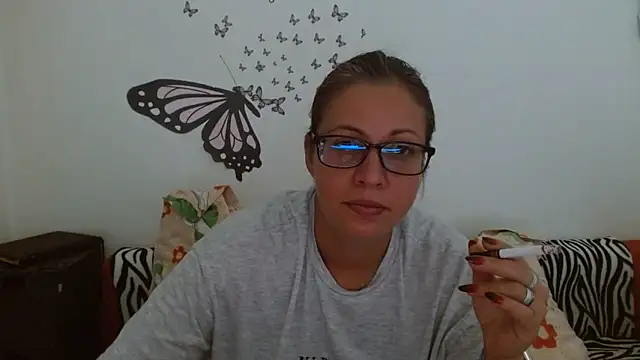 LadyHellene online show from 07-20-26, 05:15