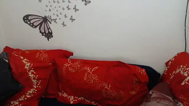 Snapshot of LadyHellene chatting on 02-27-25, 12:23 LadyHellene online show from 02-27-25, 12:23