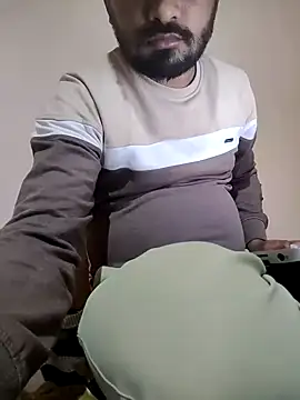 Snapshot of Jayesh_Love chatting on 01-12-25, 04:08 Jayesh Love online show from 01-12-25, 04:08