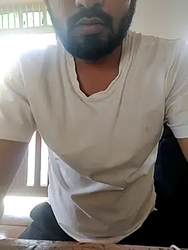 Snapshot of Jayesh_Love chatting on 03-19-25, 08:45 Jayesh Love online show from 03-19-25, 08:45