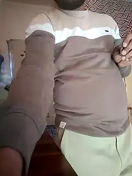 Snapshot of Jayesh_Love chatting on 01-25-25, 04:45 Jayesh Love online show from 01-25-25, 04:45