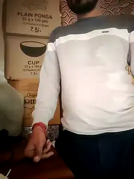 Snapshot of Jayesh_Love chatting on 01-10-25, 04:33 Jayesh Love online show from 01-10-25, 04:33