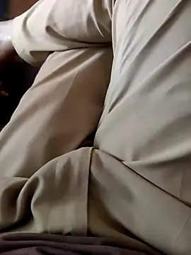 Snapshot of Jayesh_Love chatting on 02-09-25, 02:49 Jayesh Love online show from 02-09-25, 02:49