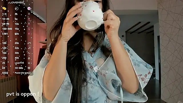 sailorrmoon online show from 04-23-26, 03:57