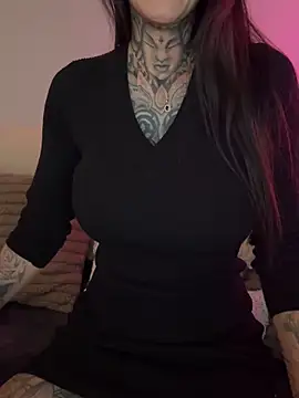 Snapshot of MeganWitch chatting on 05-14-26, 06:49 MeganWitch online show from 05-14-26, 06:49