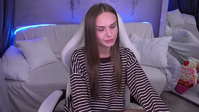 KiraGrayy online show from 11-15-25, 01:59