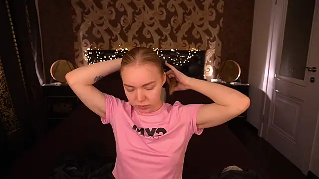 EmilySunshineS online show from 04-16-26, 05:52