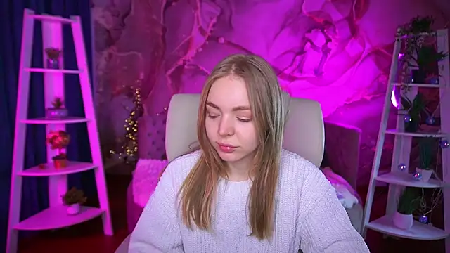 Snapshot of EmilySunshineS chatting on 02-27-26, 07:30 EmilySunshineS online show from 02-27-26, 07:30