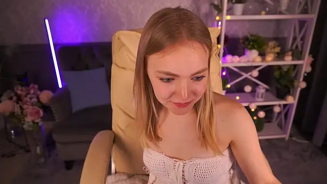 EmilySunshineS online show from 03-10-25, 12:28