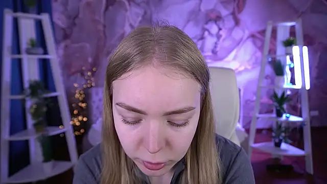 EmilySunshineS online show from 01-12-26, 08:21