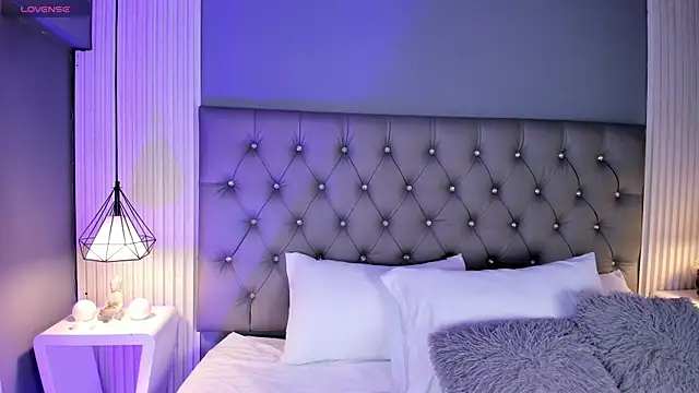 VioletthaRous online show from 03-12-26, 10:36