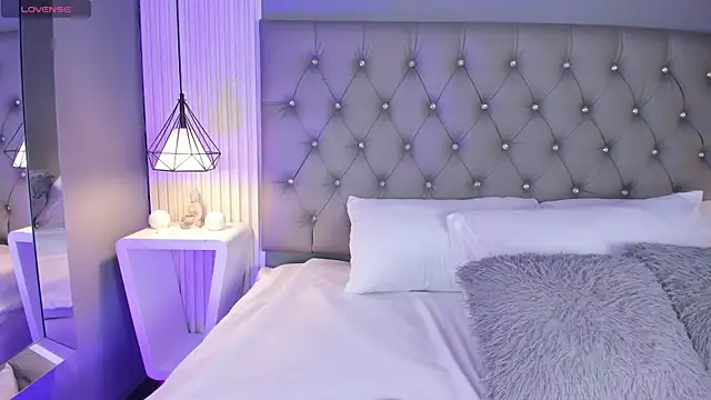 VioletthaRous online show from 03-26-26, 10:40