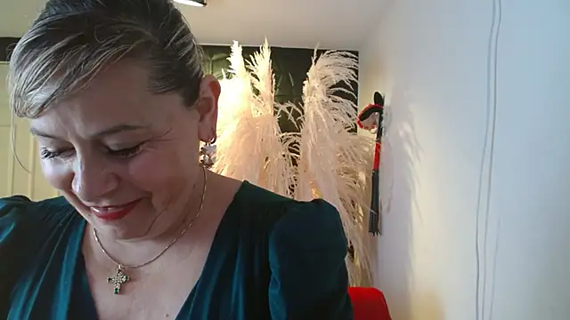 CINTHIA1609 online show from 01-12-26, 08:15