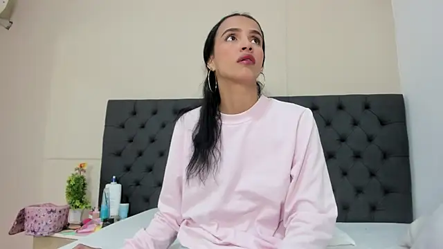  candy jade  online show from 04-17-26, 12:41