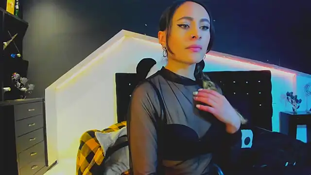 Coral Gibson online show from 03-22-25, 09:34