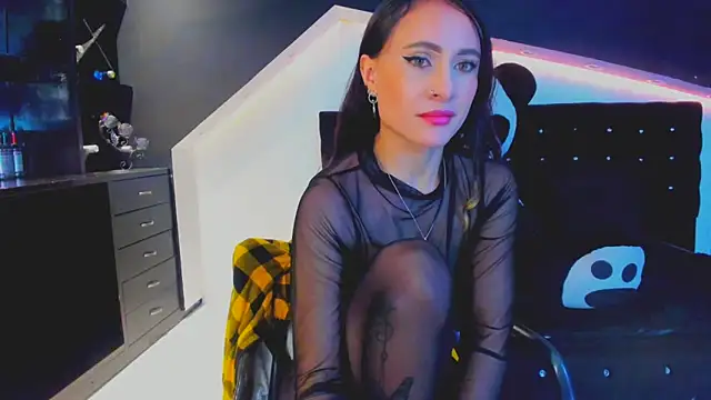 Coral Gibson online show from 03-22-25, 12:35