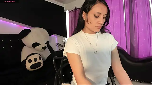 Coral Gibson online show from 12-02-25, 03:25