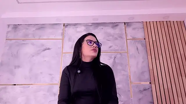 Ellaochoa online show from 02-07-26, 11:29