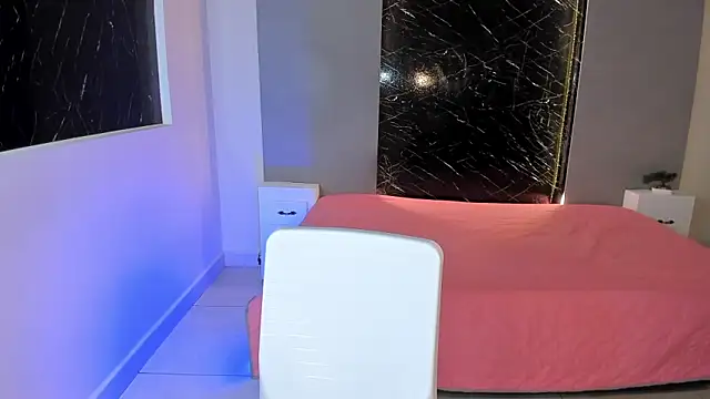 Snapshot of ScarlettWet9 chatting on 03-21-25, 07:00 ScarlettWet9 online show from 03-21-25, 07:00