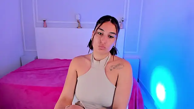 Snapshot of ScarlettWet9 chatting on 01-18-25, 02:25 ScarlettWet9 online show from 01-18-25, 02:25