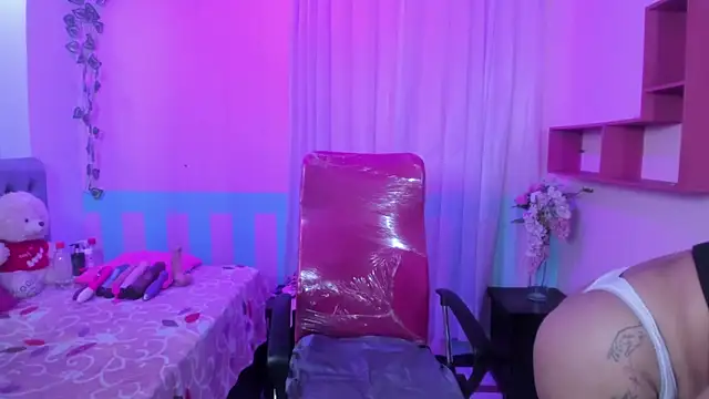 Snapshot of _Pamela_ebony chatting on 02-23-26, 12:50 Pamela ebony online show from 02-23-26, 12:50