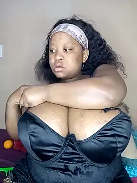 Snapshot of Hotty-boobsxxx chatting on 06-09-26, 06:47 Hotty-boobsxxx online show from 06-09-26, 06:47