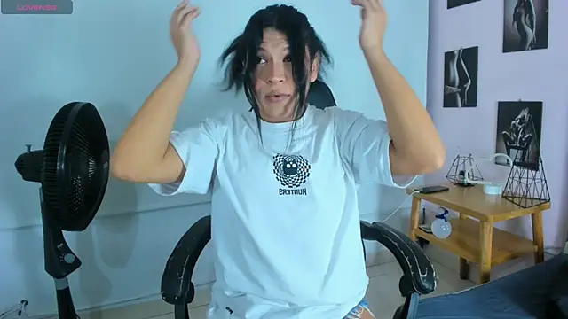 miavalentinaaa online show from 03-10-25, 12:28