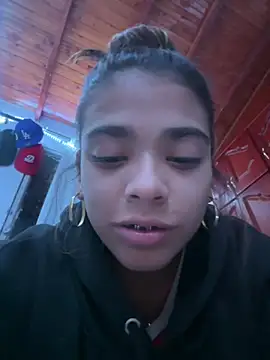Snapshot of GiaFu chatting on 04-20-26, 04:37 GiaFu online show from 04-20-26, 04:37