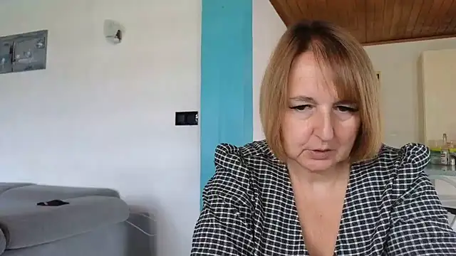 Snapshot of Sandcoq chatting on 06-10-26, 08:04 Sandcoq online show from 06-10-26, 08:04