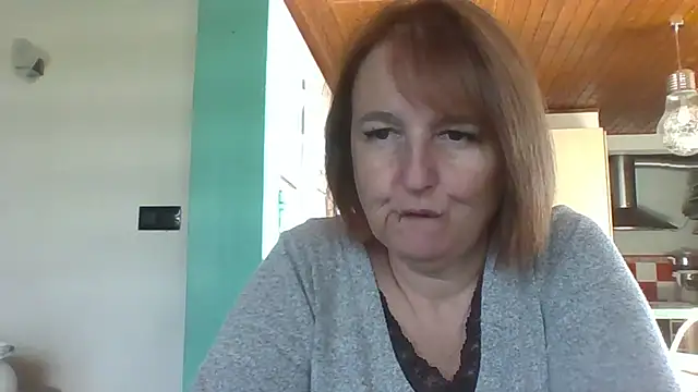 Snapshot of Sandcoq chatting on 10-01-25, 01:48 Sandcoq online show from 10-01-25, 01:48