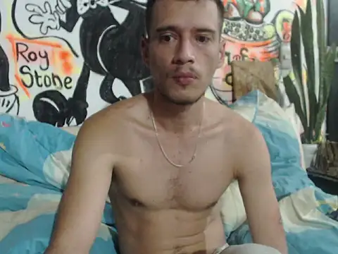 Snapshot of roystonee01 chatting on 09-09-25, 09:41 roystonee01 online show from 09-09-25, 09:41