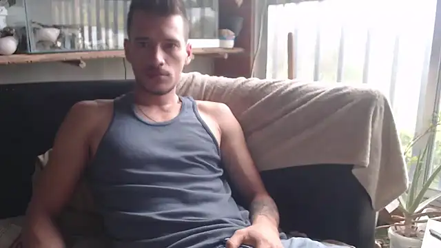 roystonee01 online show from 03-07-26, 11:49