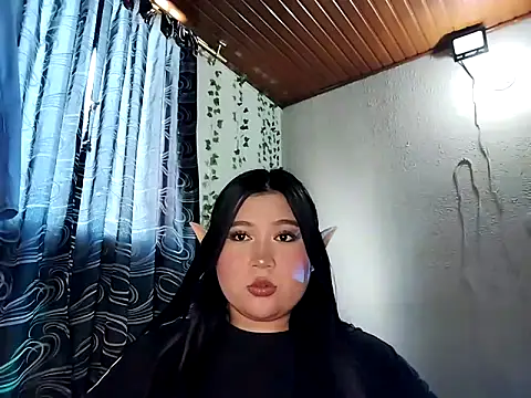 Snapshot of sharyl_24 chatting on 09-25-25, 06:58 sharyl 24 online show from 09-25-25, 06:58