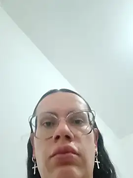 LadyDaemon online show from 10-17-25, 02:15