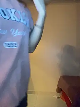 Carolinen online show from 02-23-26, 04:14