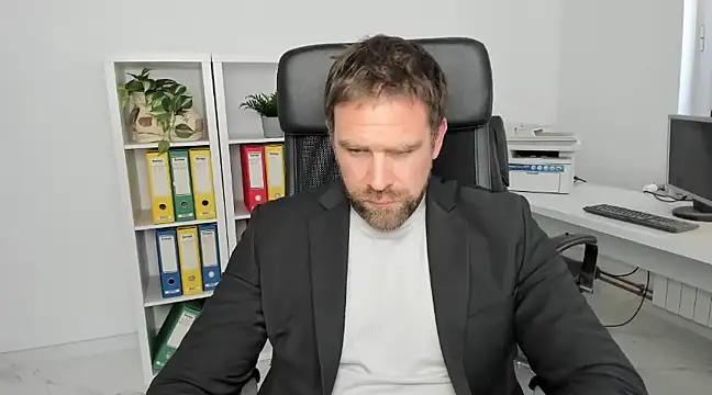 John-E-Dough online show from 12-19-24, 07:18