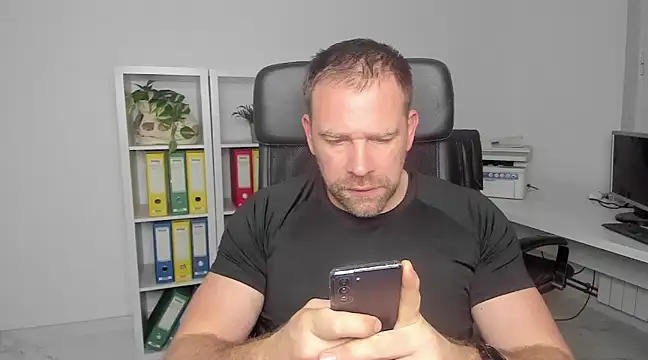 John-E-Dough online show from 01-01-25, 05:22