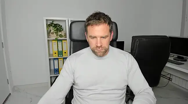 John-E-Dough online show from 12-04-24, 04:48