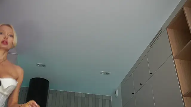 DreamSofia online show from 09-28-25, 08:32