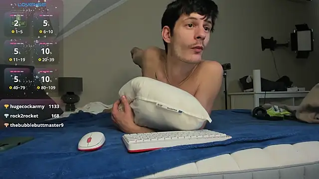 Snapshot of Piero_NightDay chatting on 12-19-24, 12:23 Piero NightDay online show from 12-19-24, 12:23