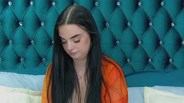 Snapshot of DarleneAdams chatting on 03-17-25, 10:08 DarleneAdams online show from 03-17-25, 10:08